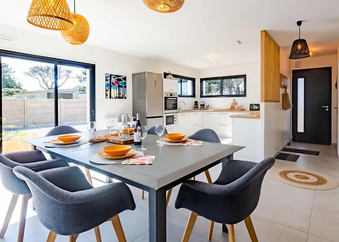 Holiday home La Dune By Interhome Saint-Germain-sur-Ay